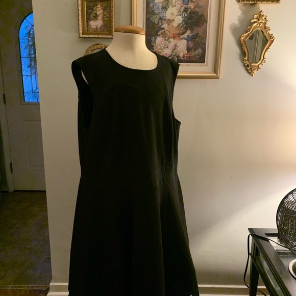 Calvin Klein Fit & Flare Black Sleeveless Dress with Mesh Hem 20W - Picture 6 of 13